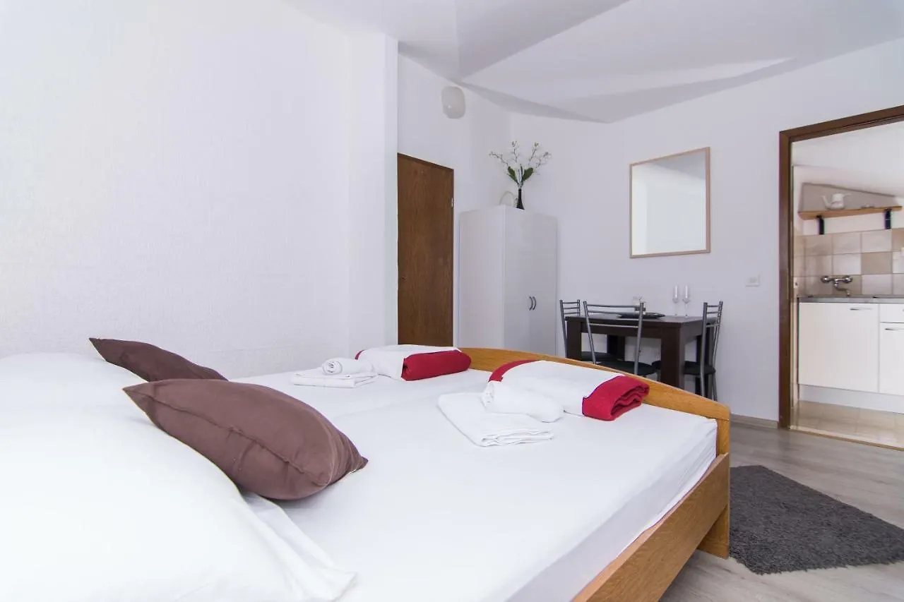 Villa Jadran Trogir 3*,