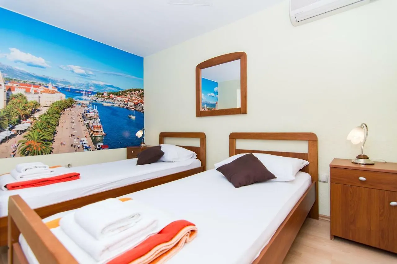 Villa Jadran Trogir 3*,  Croatia