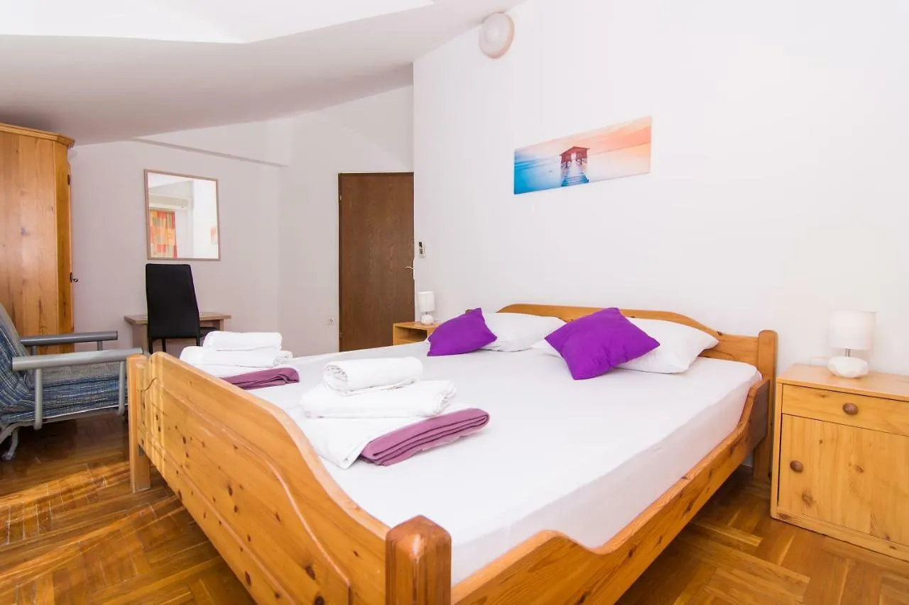 Villa Jadran Trogir 3*,